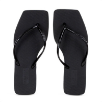 Chinelo Brizza Arezzo Bico Quadrado Tira Slim Preto - Feminino - Preto
