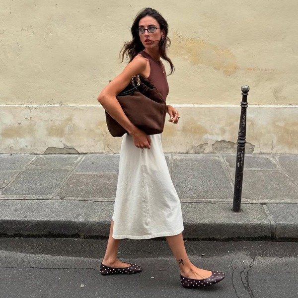 Como usar sapatilha marrom: 6 looks infalíveis para a primavera