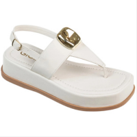 mall inline badgeSandália Feminina de Dedo Flatform Detalhe Metalizado Ajus