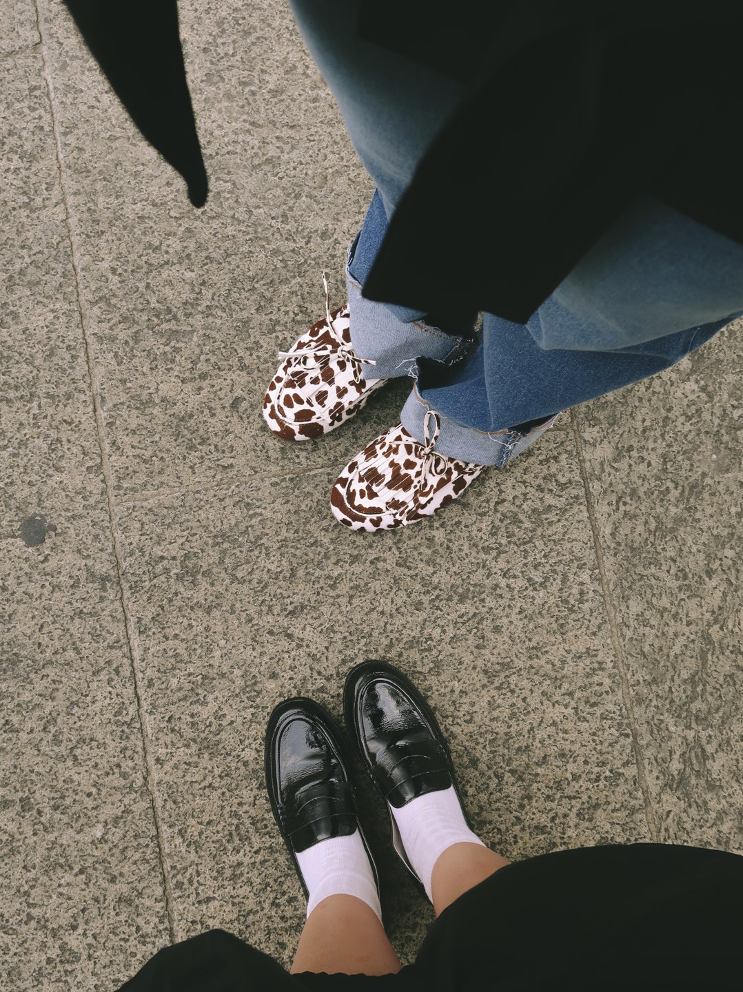 Guia do Fashion Week sapatos estilosos e confortáveis para viagem - sapatilha e mocassim