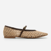 Sapatilha com Efeito Ráfia e Detalhes Contrastantes Bege