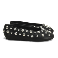 Sapatilha com Apliques de Bolas Metalizadas Ana Mello Preto