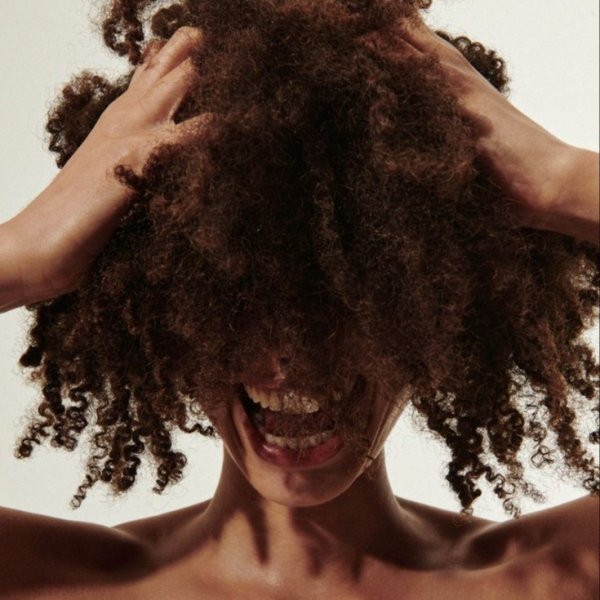 Scalp care em alta: por que cuidar do couro cabeludo virou essencial?