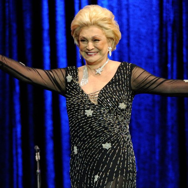 Tudo sobre o estilo de Hebe Camargo