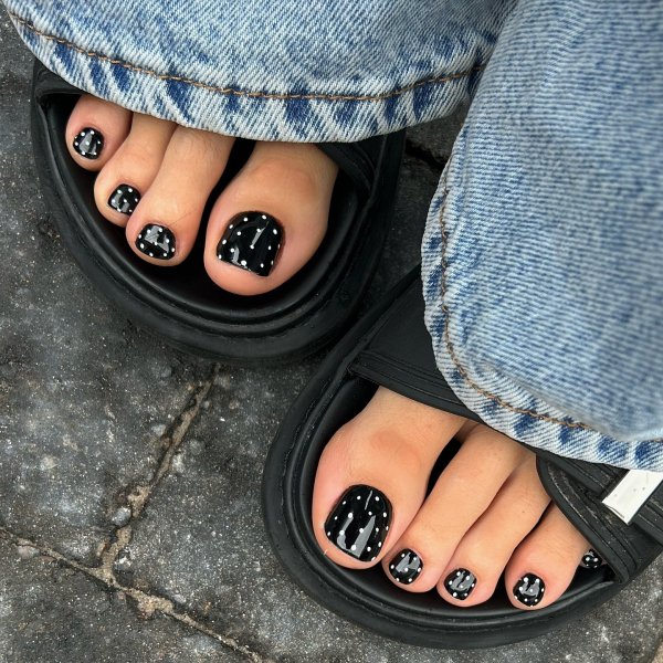 Unhas decoradas do pé para fugir do óbvio na próxima pedicure