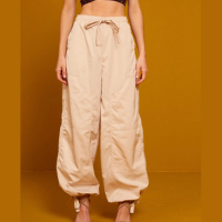 Calça Barril Com Barra Estilo Balonê