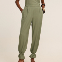 Calça Reta em Viscolinho com Amarração na Barra Verde