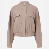 Jaqueta Alfaiatada em Viscose com Gola Padre e Bolsos Cargo Marrom