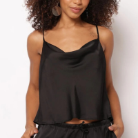 Regata Feminina Texturizada Decote Degagê Berry & Co. Preta