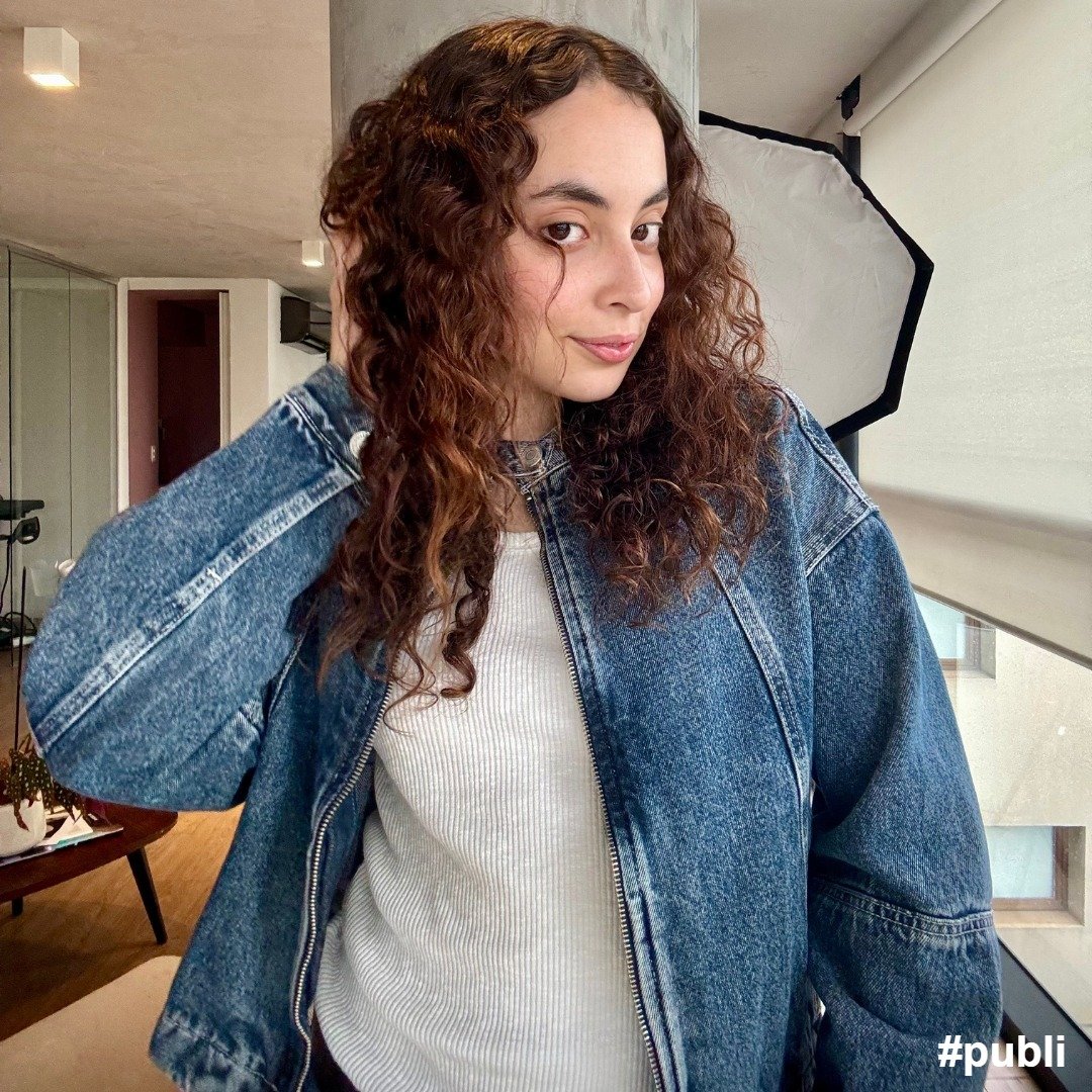 Rotina para cabelo cacheado: como montar gastando menos de 200 reais