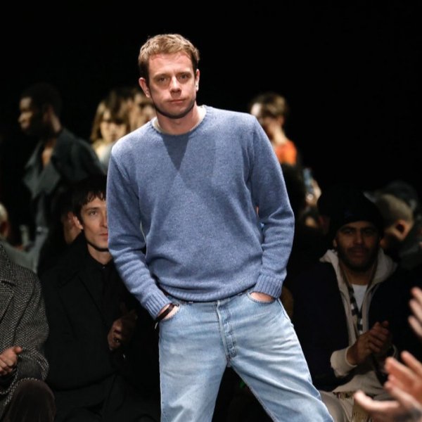 Por que alguns diretores criativos se vestem de forma tão básica?