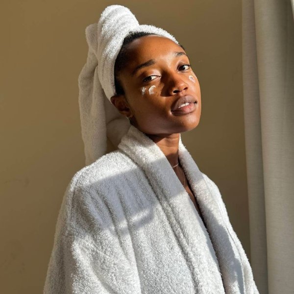 Para que serve o ácido hialurônico e como incluí-lo na sua rotina de skincare