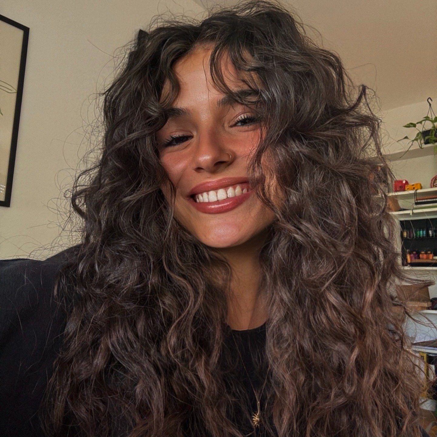 Como cuidar do cabelo ondulado: o guia completo para ondas definidas