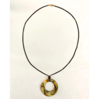 Colar Feminino Longo Resina Marmorizada