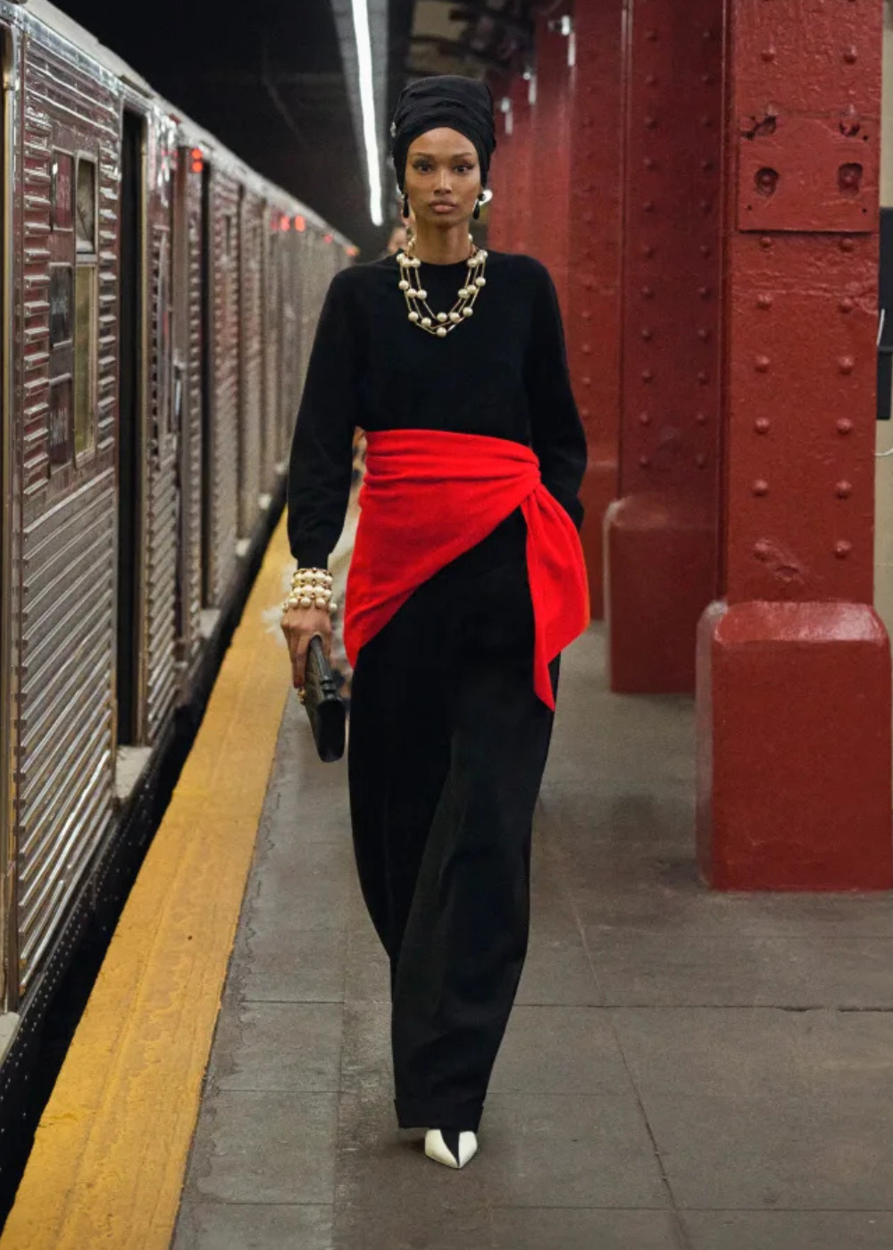 Desfile de Chanel mostrando Luxo no Cotidiano