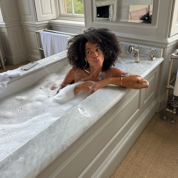 9 banhos energéticos para fazer no Ano Novo e sempre que quiser