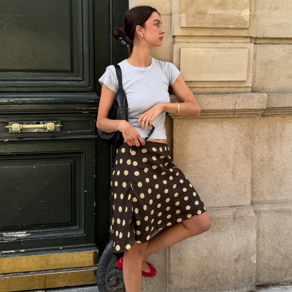 Saia estampada: como usar a peça em looks de verão