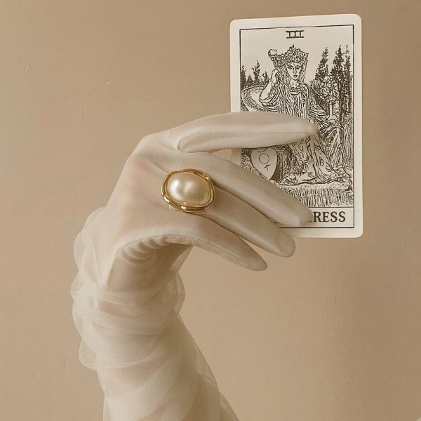 Por que todo mundo quer jogar Tarot?