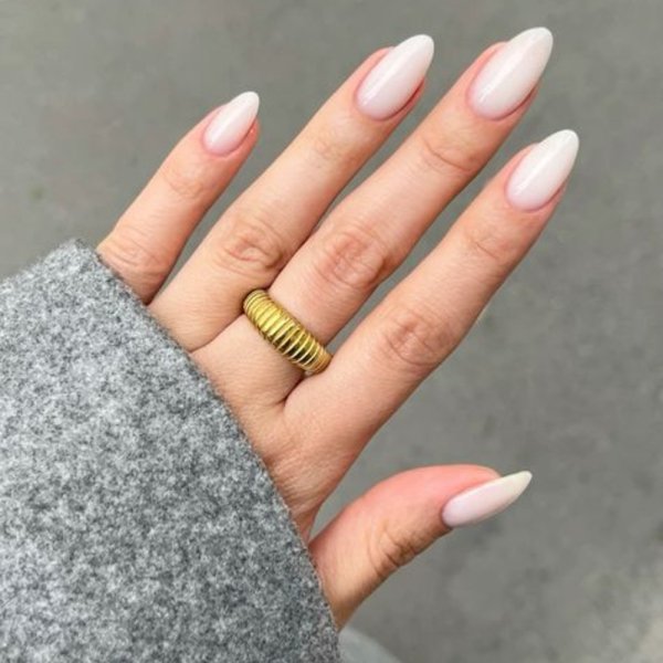 Unhas para Ano Novo 2026: escolha a melhor cor para trazer boas energias