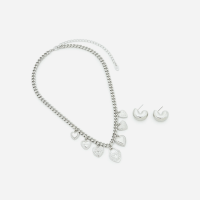Conjunto de Colar Curto com Pingentes Corações e Brinco Argola Bold Prata