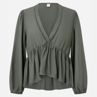 Blusa Texturizada em Viscose com Babado na Barra Verde