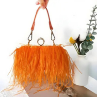 Bolsa Clutch De Luxo Feminina Em Pelo Sintético De Avestruz Com Anéis De Di