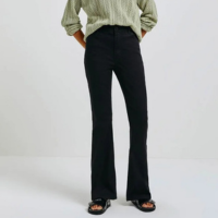 Calça Jeans Hering Flare Cintura Média Soft Touch Feminina - Preto