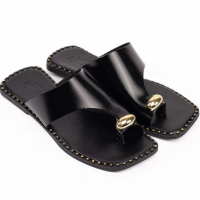 Rasteira feminina confortável macia ring toe quadrada modelo tendência verã