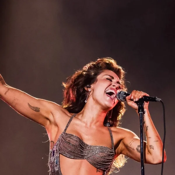 O que a busca pelo braço definido diz sobre a indústria do bem-estar e da moda?