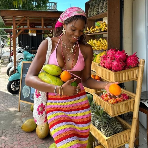 Saia de crochê: onde encontrar opções realmente estilosas para o verão