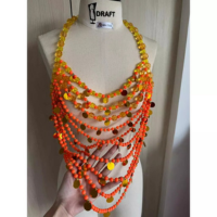 Top de miçangas frente única tons de amarelo com dourado veste até 40