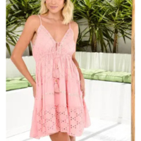 Vestido Curto Laise Forrado Com Decote Em V - Deeyaa Indiana