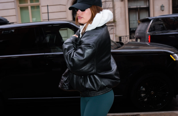 STEAL THE LOOK - TENDÊNCIAS - A calça legging está de volta ao topo de tendências de 2026!