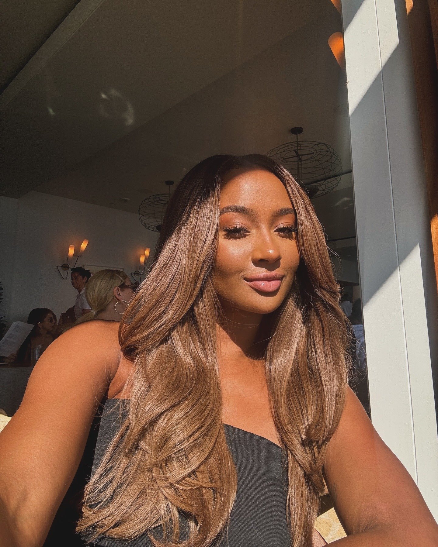 Cabelo marrom avelã