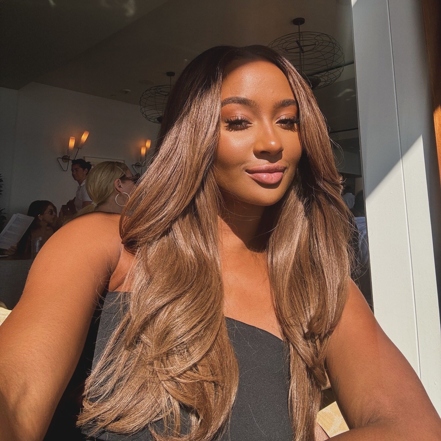 Cabelo marrom avelã: como chegar ao tom queridinho do momento » STEAL THE LOOK