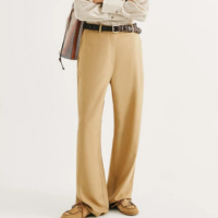 Calça Feminina Reta Em Tecido Rústico - Bege