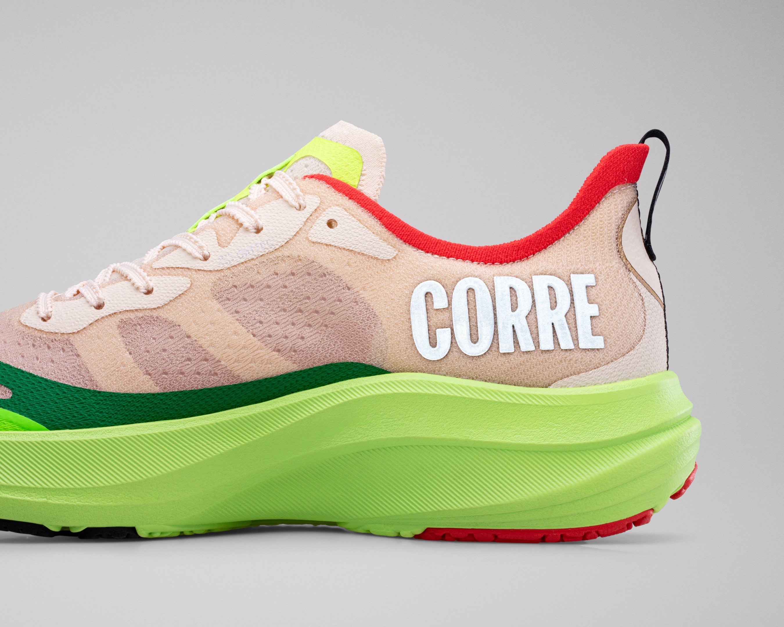 Para celebrar os 45 anos da Centauro, a marca se uniu a Olympikus para lançar um Corre 4 exclusivo