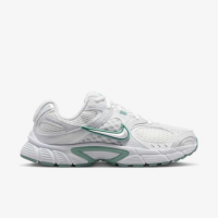 Tênis Nike V5 Runner Feminino - Branco+Verde