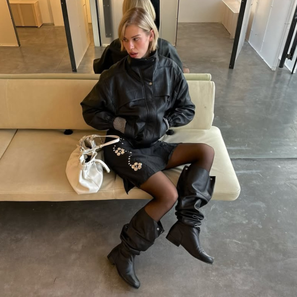 A bota slouchy voltou e vai bombar no inverno 2026