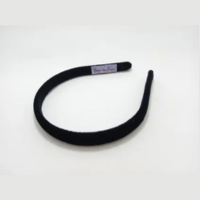 Tiara Lisa Fina_10mm de Veludo Cor Preta Bem Me Quer - BMQ Oficial