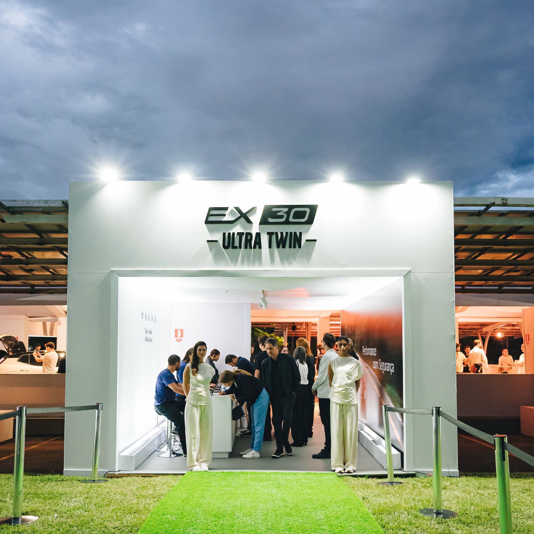 Volvo lança EX30 e reforça nova fase da marca