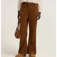 Calça Flare em Veludo Cotele Marrom