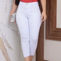 Calça Capri curta branca feminina jeans com lycra elastano cintura alta mod