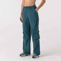 Calça Nylon Cargo Feminina - Verde