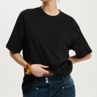 https://cottonon.com/BR/camiseta---the-boxy-oversized-tee/9360105477437.htm