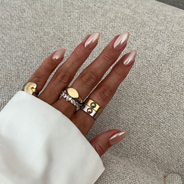 Como pintar a unha com efeito gel?