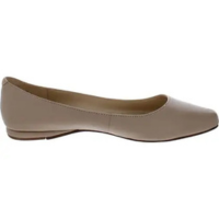 Sapatilhas Nine West Speakup em Couro Natural Bico Amêndoa 10W