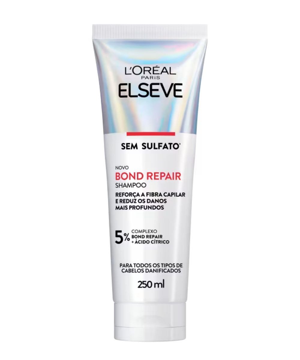 Shampoos sem sulfato em bisnaga perolada e holográfica, visual clean. Texto: L'ORÉAL PARIS ELSEVE SEM SULFATO 250 ml
