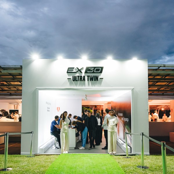 Volvo lança EX30 e reforça nova fase da marca