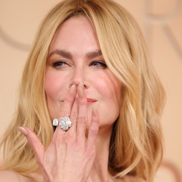 As unhas claras dominaram o tapete vermelho do Oscar 2026